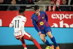 巴萨遭绝杀无缘登顶西甲榜首 皇马60积分暂居第1