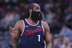 哈登放弃230万美元交易补偿金 因交易否决权已失效