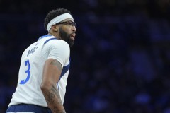 浓眉2年1.29亿加盟勇士了吗 目前仍效力于独行侠